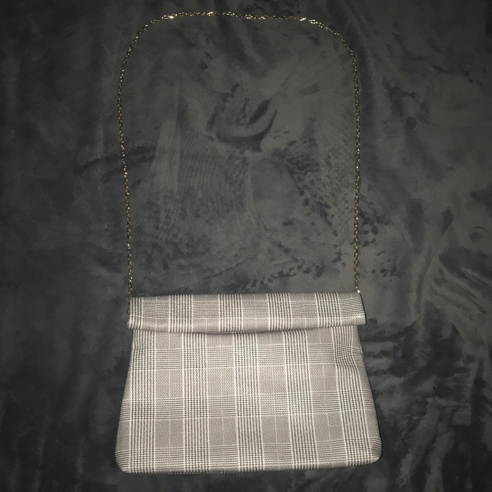 Super chic crossbody !